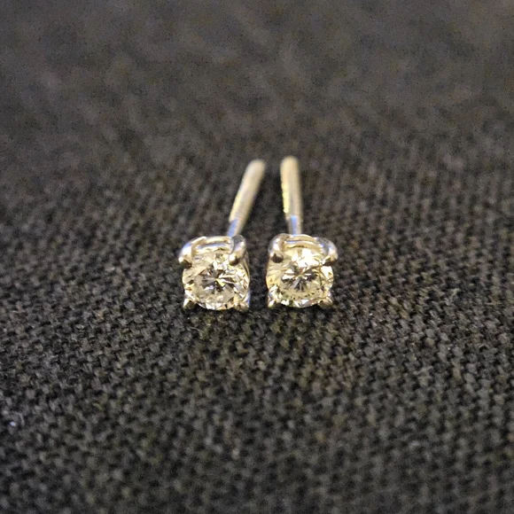 14k White Gold & 0.24 ctw. tw. Natural Diamond Stud Threaded Post Earrings - Picture 2 of 4